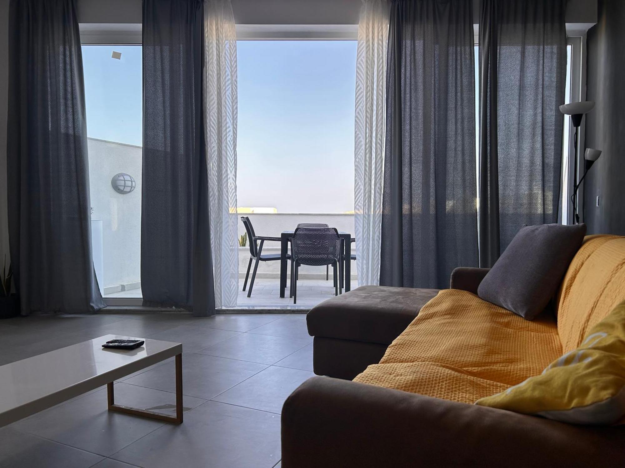 Апартаменты Qawra Penthouse 4Person Ac+Wifi Сент-Полс-Бей Экстерьер фото
